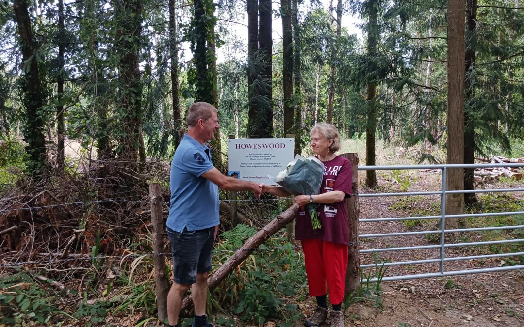 The Isle of Wight Red Squirrel Trust Appoints New Chairman as Outgoing Chairwoman & Founding Member Helen Butler MBE Steps Down to Pursue Scientific Work for Red Squirrels